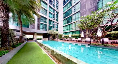 Condos for rent : Spacious 2-BR 125 Sqm At The Room Sukhumvit 21 Near MRT Sukhumvit (ID 3132079)