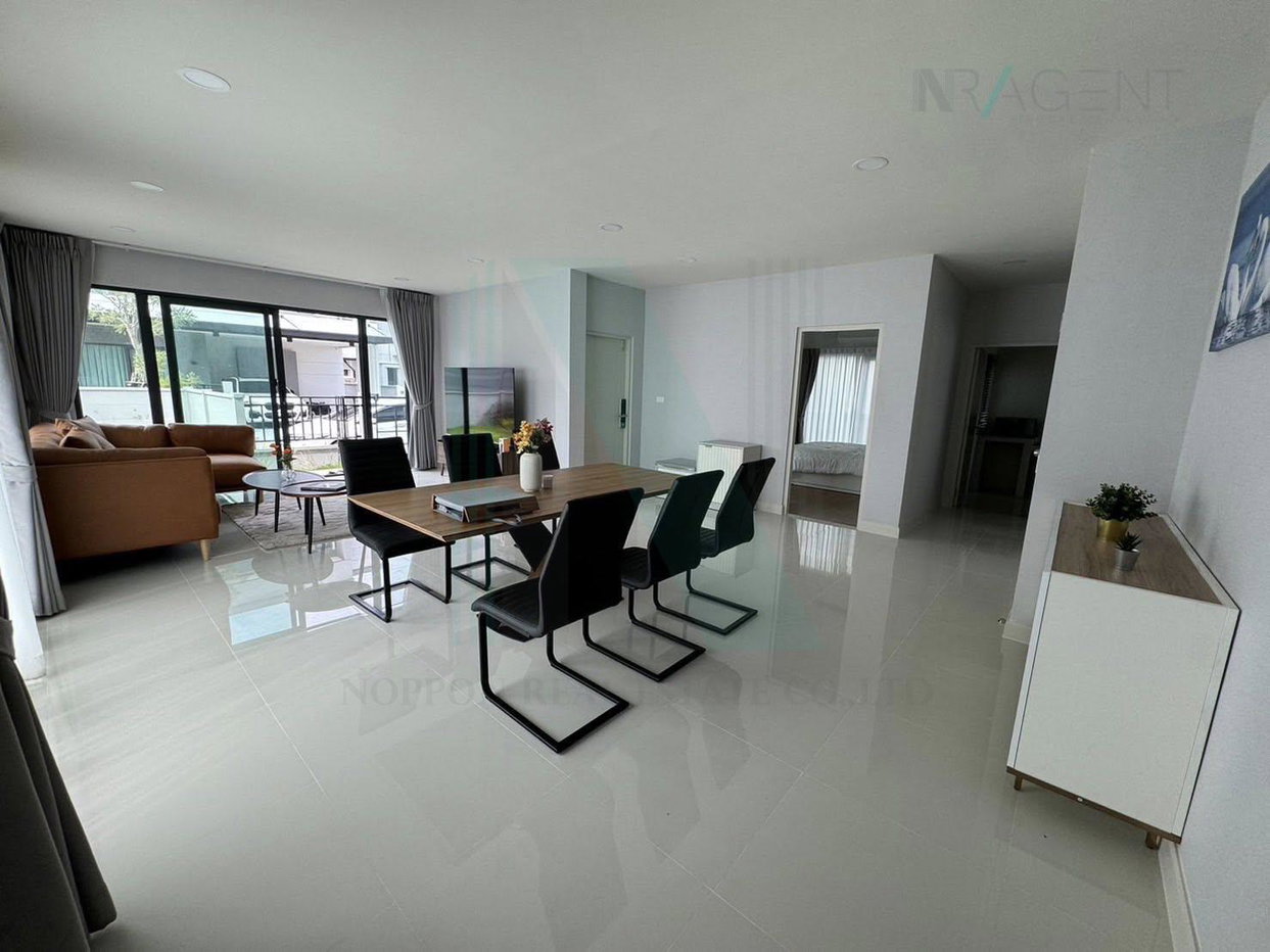 picture For Rent 2-story House CENTRO BANGNA 4 bedroom 4 bathroom - 3/8