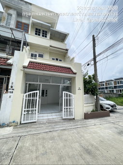 ให้เช่าบ้านร่มรื่น 2 ซอยโชคชัย 4  (สตรีวิทยา 2 ซอย 29 ) แบบ 4ห้องนอน 3ห้องน้ำ