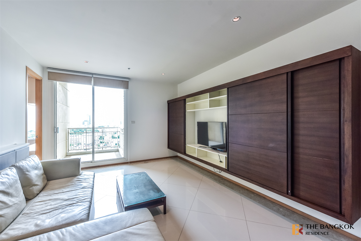 picture Comfortable and Ready to Move-in The Empire Place - 4/10