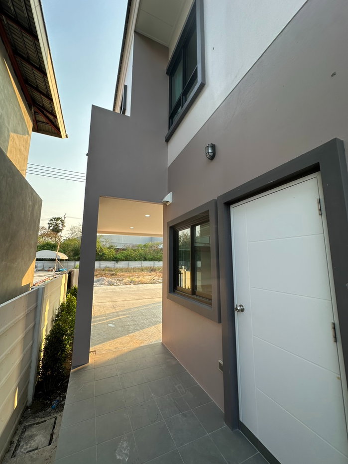 รูป บ้านเดี่ยวมือ 1 ใกล้นิคมอมตะ 3 นอน 3 นํ้า 2 ที่จอดรถ - รูปที่ 22/22