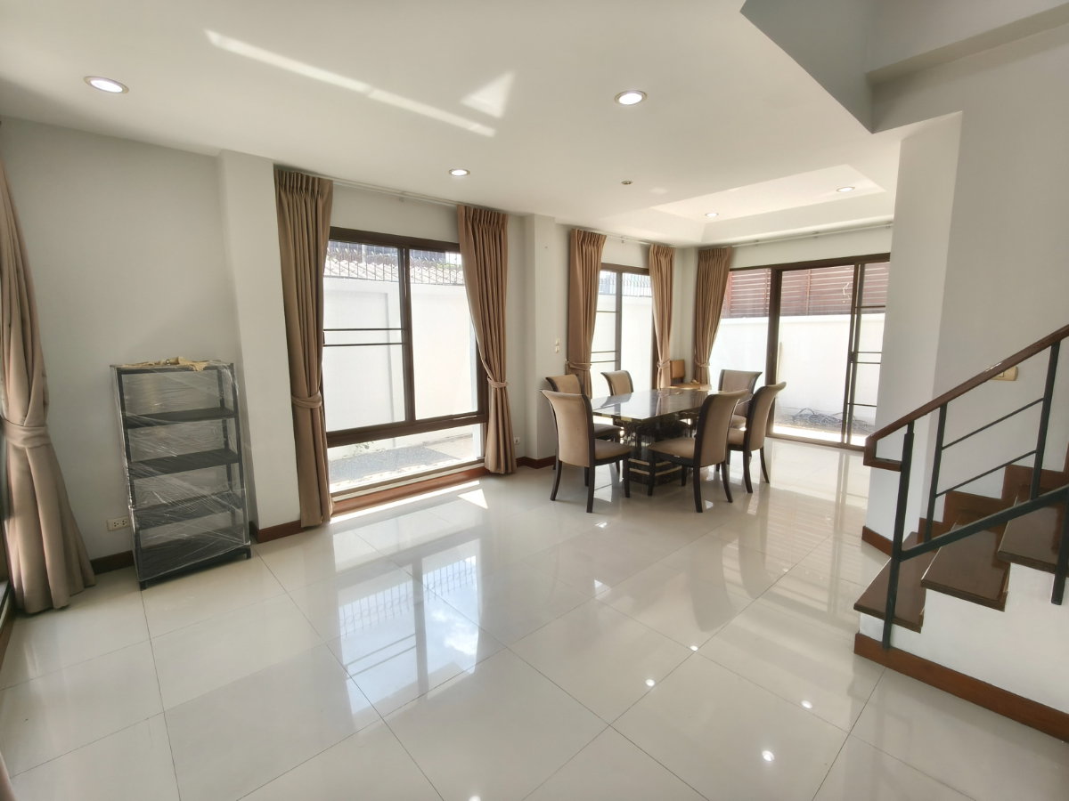 picture Townhome Rama 3 near SPGS Int'l school, King's college - 7/25