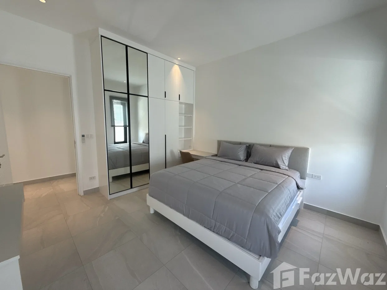 picture New 4 bed 4.5 bath villa 6627085 - 12/21