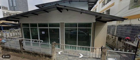 Space for rent (office,shop,cafe/restaurant) near BTS Krungthonburi