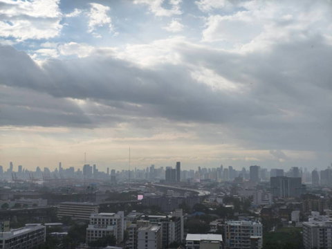 SkyRise Sukhumvit 64. Brand New Unit. City Skyline View. 1 Bedroom. 33.77 sqm.