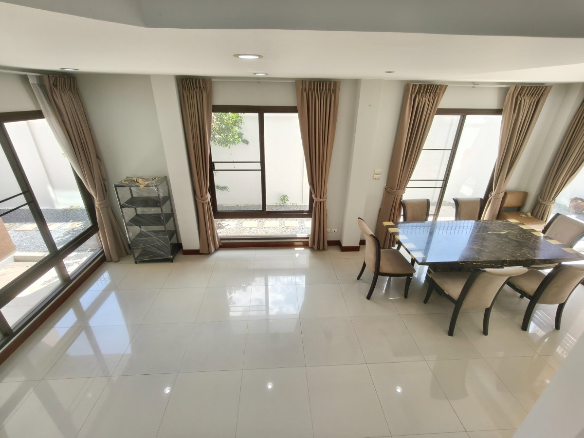 picture Townhome Rama 3 near SPGS Int'l school, King's college - 9/25