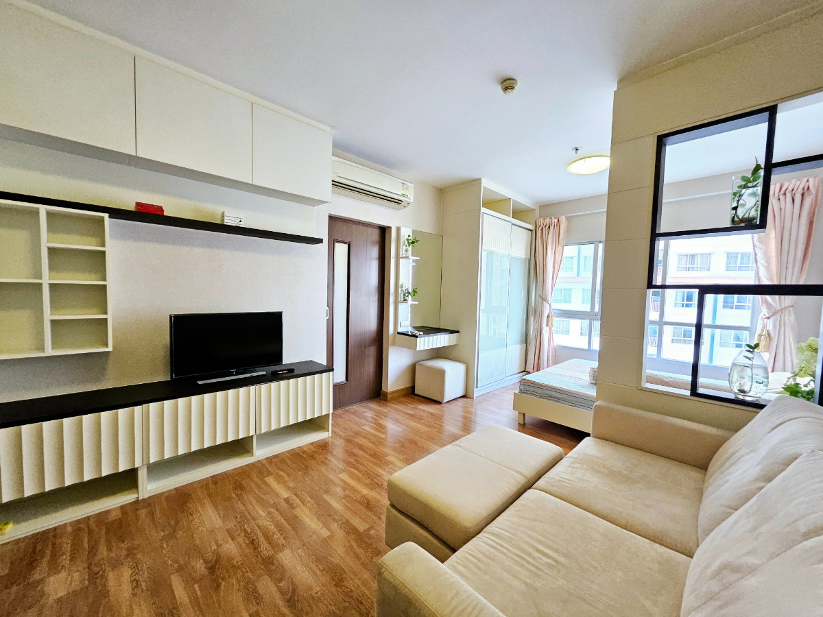 picture Unbeatable Riverfront Value! Includes Shuttle Boat & Van Services Near Suksawat Tollway 🚢 - 4/16