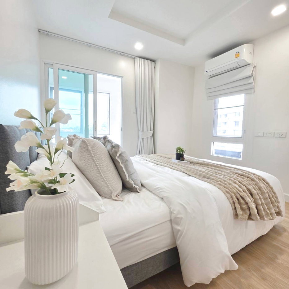 picture Selling Happy Condo Ratchada 18, large 80 sq.m. 2-bedroom unit, near MRT Sutthisan. - 5/22