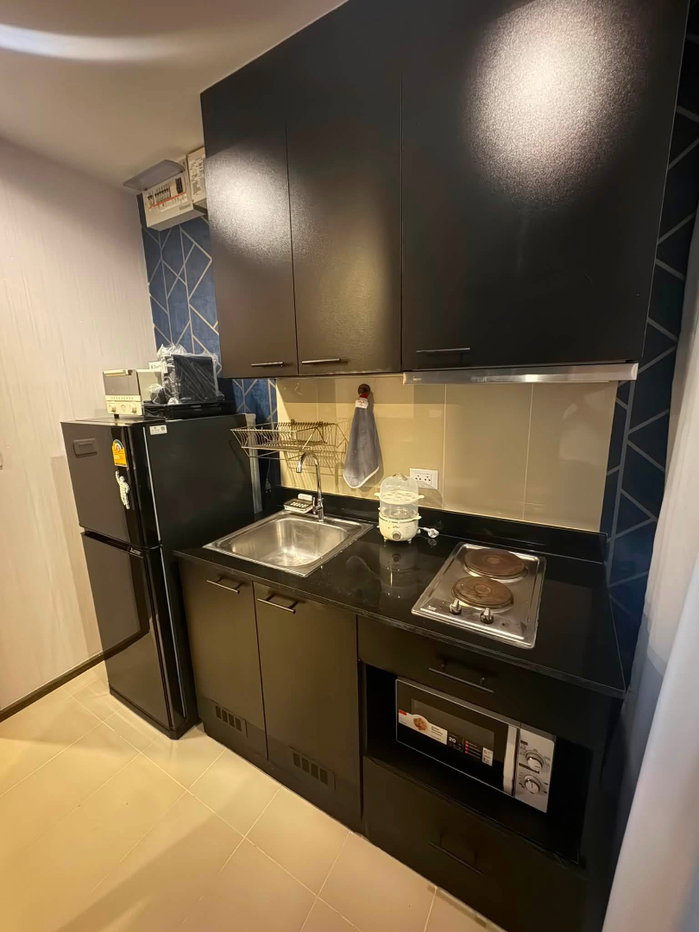 picture The base park west condo near bts onnut 12,000 - 8/11