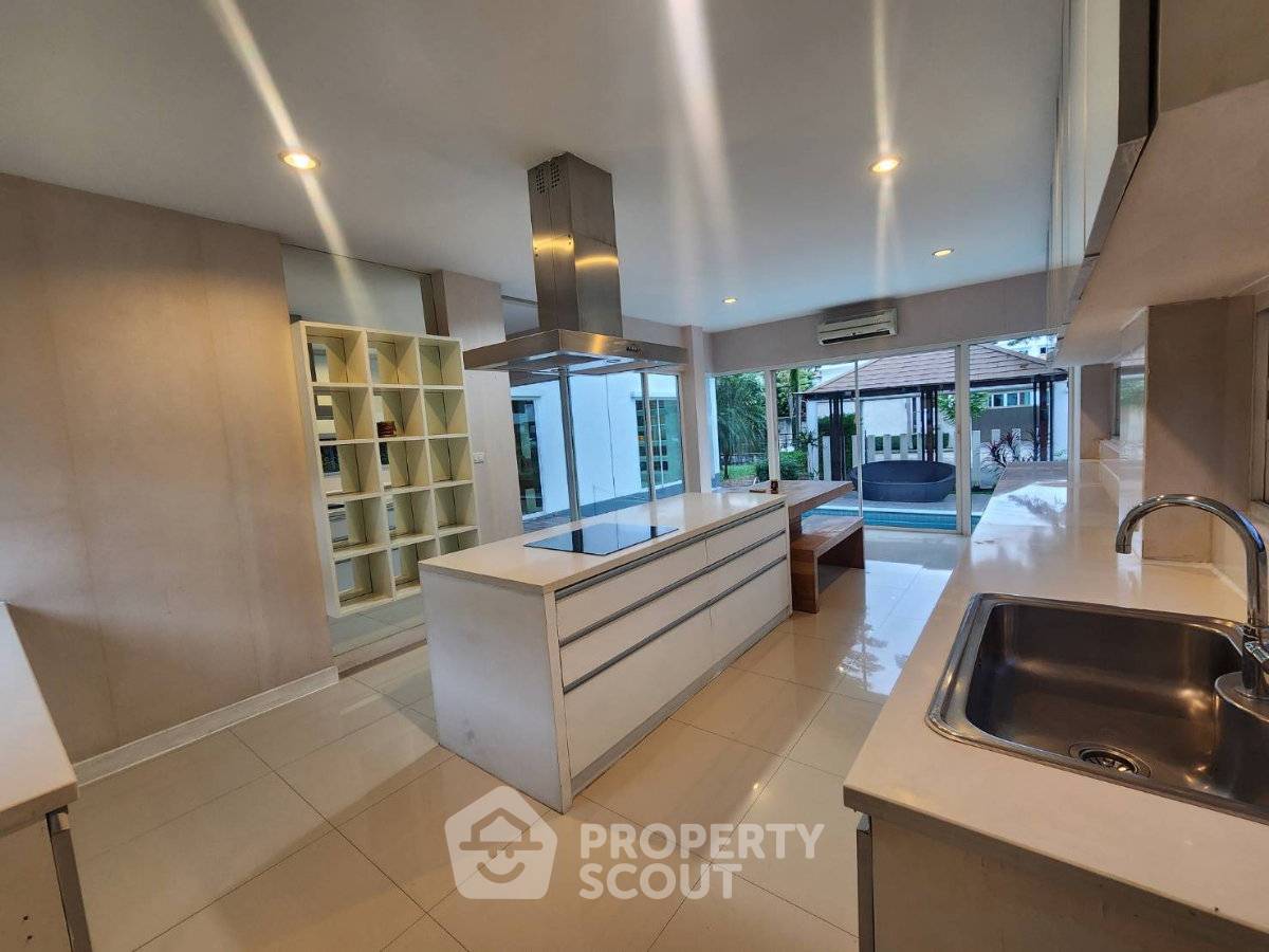 รูป บ้าน 3 ห้องนอน 418 ตร.ม. ให้เช่า โครงการ Nirvana Icon Wongwaen - Rama 9 ใกล้ ARL บ้านทับช้าง (ID 3131679) - รูปที่ 10/12