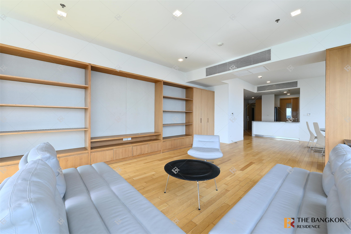 picture Millennium Residence Luxurious Design, Elevated Atmosphere - 3/10