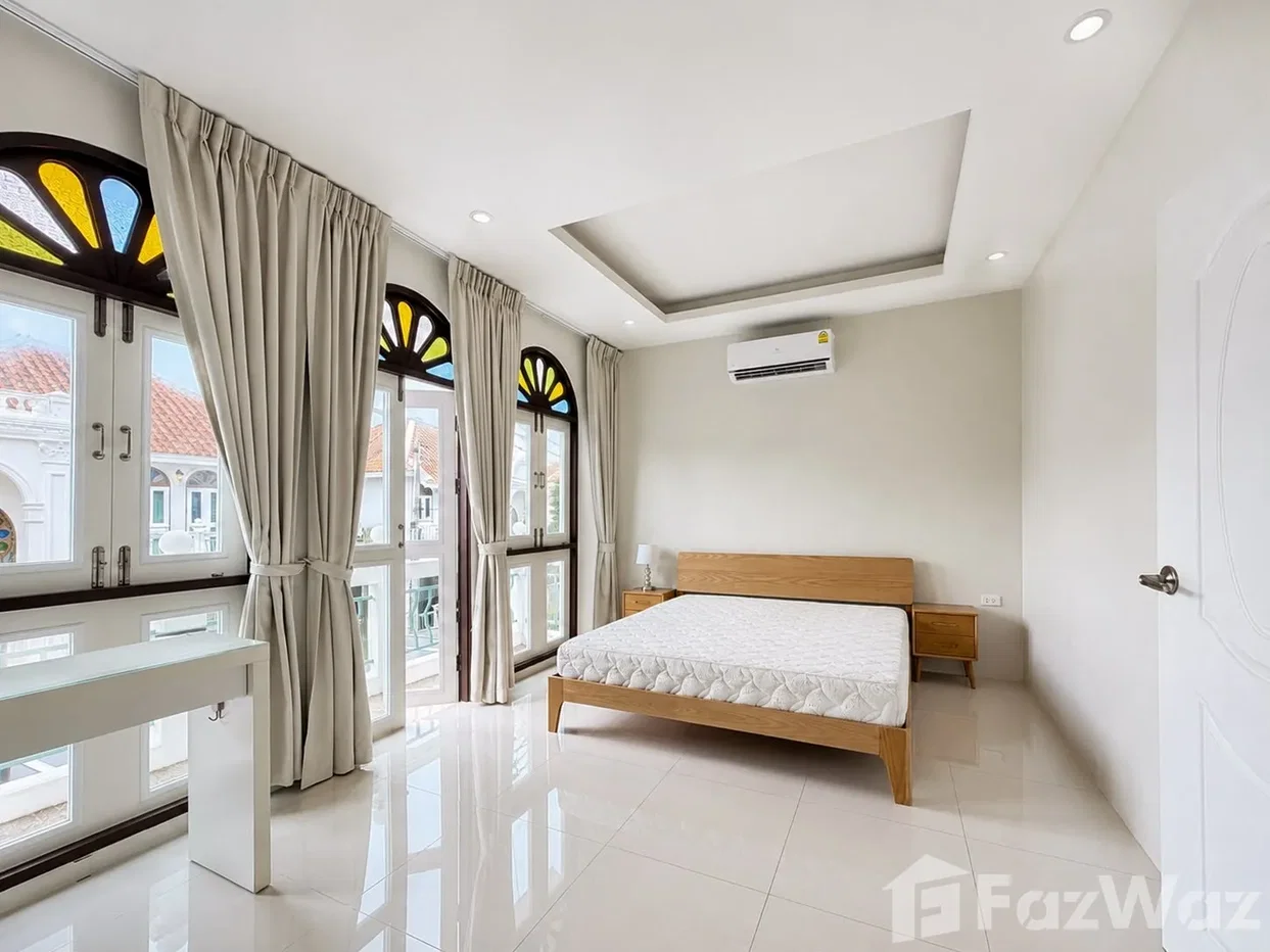 picture 4 Bedrooms for sale 6627008 - 6/19