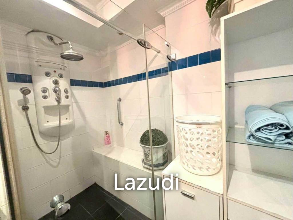 picture Modern 2-Bedroom Condo for Sale at View Talay 2, Jomtien - 12/14