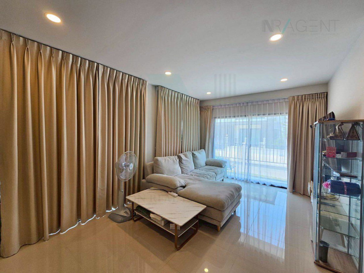 รูป ขายบ้านแฝด โครงการ บริทาเนีย บางนา-สุวรรณภูมิ กม.26 2 ชั้น 3 ห้องนอน 3 ห้องน้ำ - รูปที่ 3/8