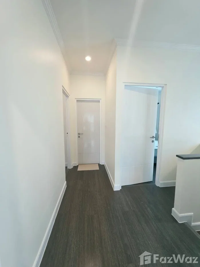 picture New Renovated 4Bedroom 3Bathroom for rent 6628519 - 11/18