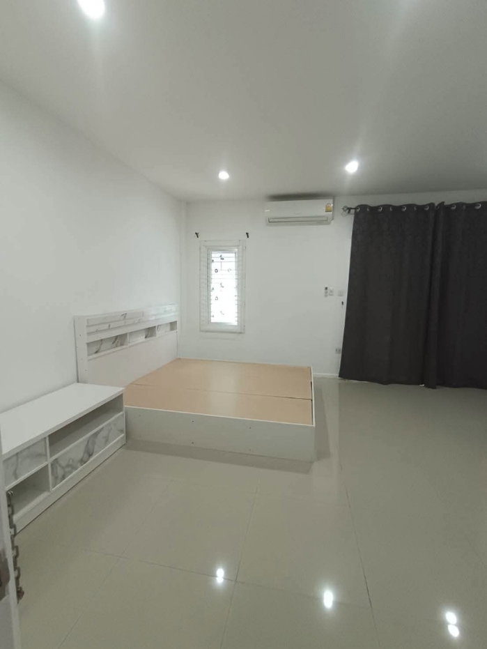 รูป ขาย ทาวน์โฮม 2 ชั้น (2,490,000บาท)
หมู่บ้านพาทาโกเนีย 5 (รามอินทรา-ซาฟารี) ถนนเลียบคลองสอง 18 เนื้อที่ 20  ตรว. บ้านสวย ใกล้สวนสาธารณ - รูปที่ 14/15