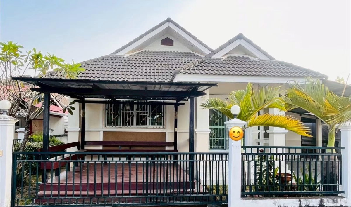 รูป 🏡 ให้เช่าบ้าน ในโครงการ หมู่บ้าน สมหวัง อินทาวน์ สันกลาง ร่มรื่น ทำเลดีมาก เดินทางสะดวก ใกล้ถนนวงแหวนรอบ 2 พร้อมเฟอร์นิเจอร์ครบชุด - รูปที่ 1/10