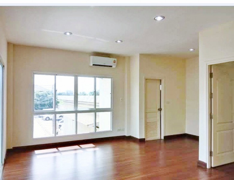รูป BTSคูคต 2.19กม. บ้านเดี่ยว2ชั้น 200 ตร.ม. 49 ตร.ว.ลำลูกกาคลอง2 3นอน 3น้ำ สะพานใหม่และเซียร์รังสิตในระยะไม่เกิน 1 กม. พร้อมครัว - รูปที่ 2/8