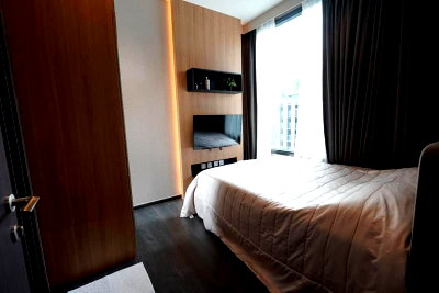 Condos for rent : 🏙️✨ FOR RENT: Edge Sukhumvit 23 — MODERN LUXURY LIVING IN THE HEART OF ASOKE!  💰 Rental Price: 22,000 THB/month | 📲 Line ID: @condobkk (with @)  