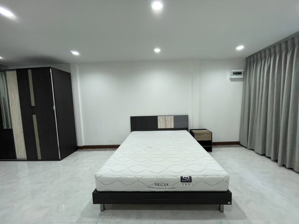 picture HK0069, Townhouse for rent 2 Br., Huaikhwang. - 14/15