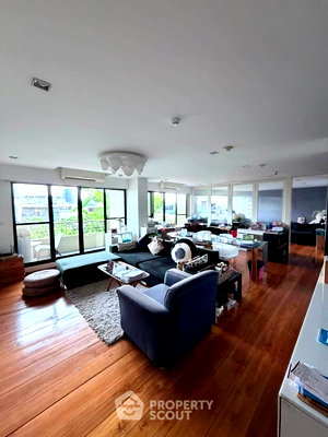 คอนโดให้เช่า : คอนโด 2 ห้องนอน 150 ตร.ม. Supreme Ville Condominium ใกล้ MRT คลองเตย (ID 3133889)