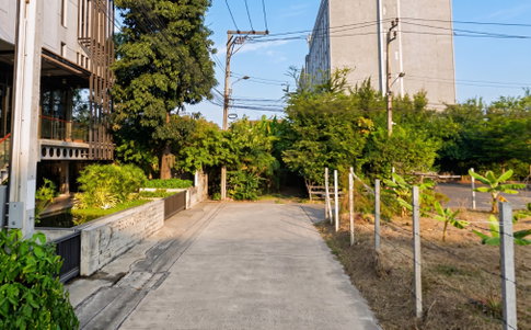 Prime Land for Sale! 190 Sq.w. behind Fashion Island. Ideal for Café,  Home Office 