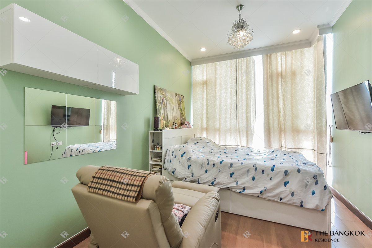 picture Move-in Ready, Just Bring Your Stuff Supalai Elite Surawong - 4/10