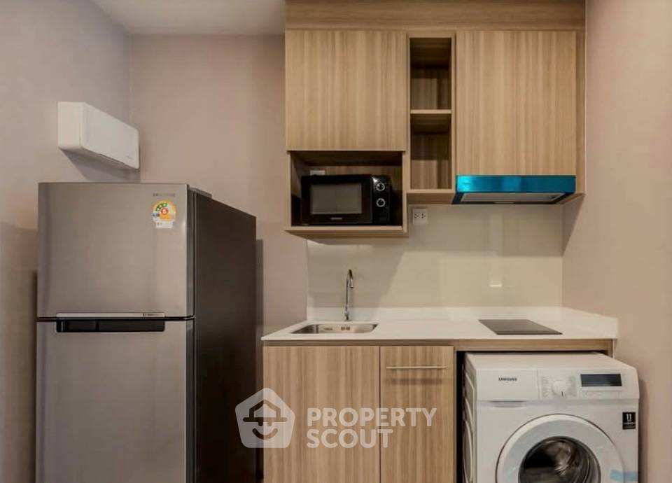 picture 1-BR Condo Life Rama 4 - Asoke, 400m to MRT Queen Sirikit (ID 3129748) - 2/4