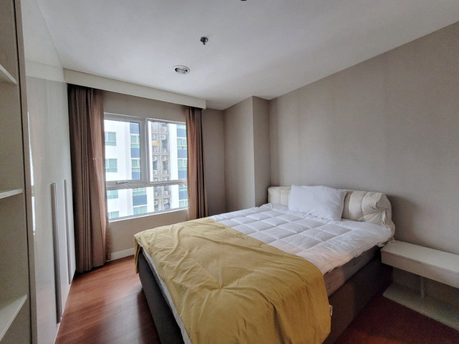 รูป ✨ ห้องสวยวิวสระและเมืองไปไว! | 2นอน 77ตร.ม. ชั้นสูง | เฟอร์ครบพร้อมอยู่ ใกล้ MRT | เช่า 40,000/ด. | 📲 ทักด่วน นัดชมห้องฟรี! - รูปที่ 2/20