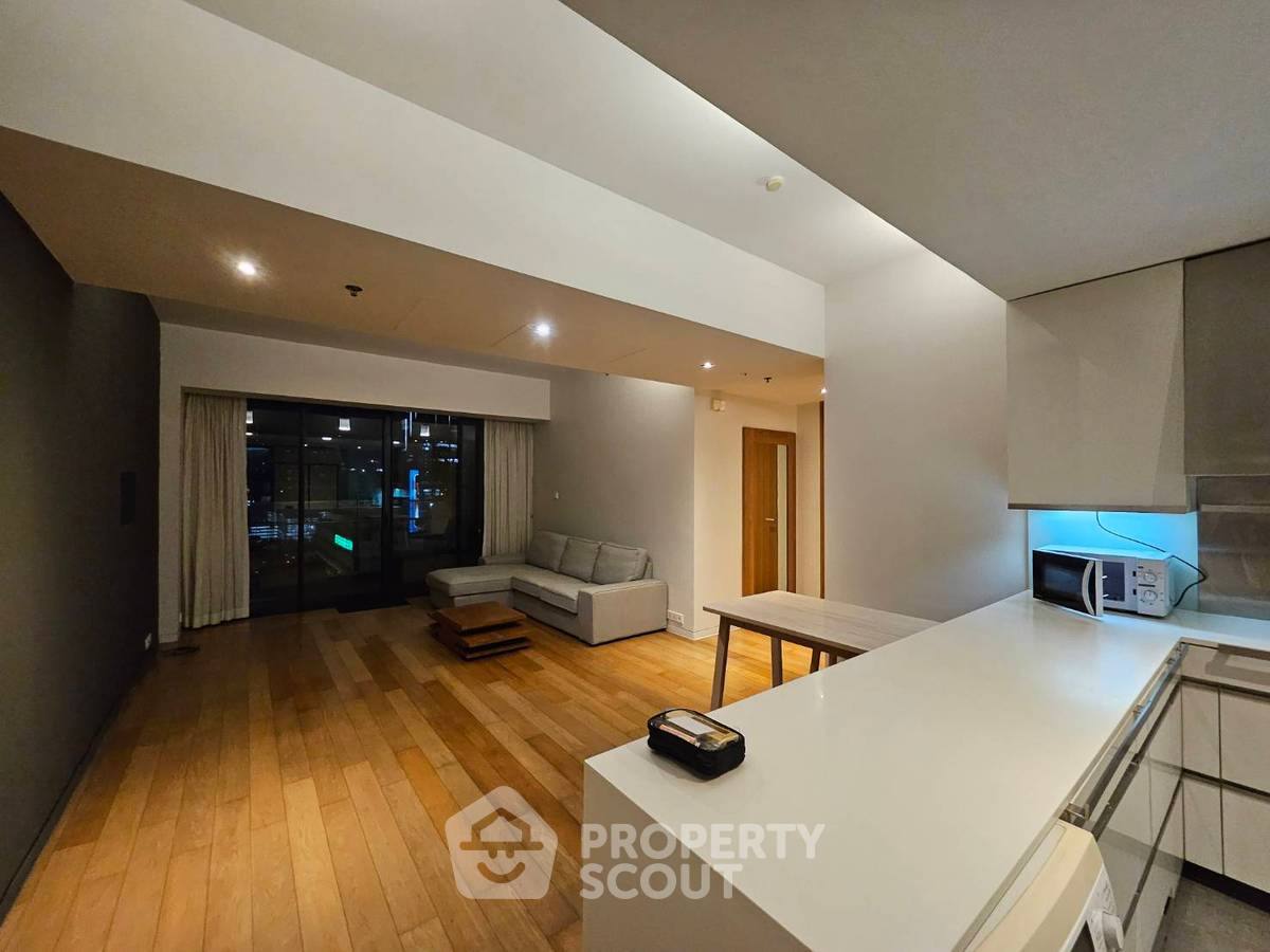 picture High-Floor 2-BR 94 Sqm At The Met Sathorn, Near BTS Chong Nonsi (ID 881950) - 6/18