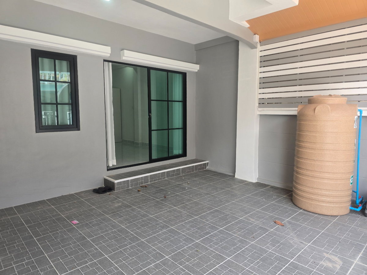รูป ทาวน์เฮาส์ รีโนเวทใหม่ ทำเลดี ม.มณีมาศ คู้บอน6 ใกล้สถานีรถไฟฟ้าสายสีชมพูสถานีคู้บอน ใกล้สถานีสินแพทย์ แต่งเฟอร์นิเจอร์สวย พร้อมอยู่ - รูปที่ 5/30