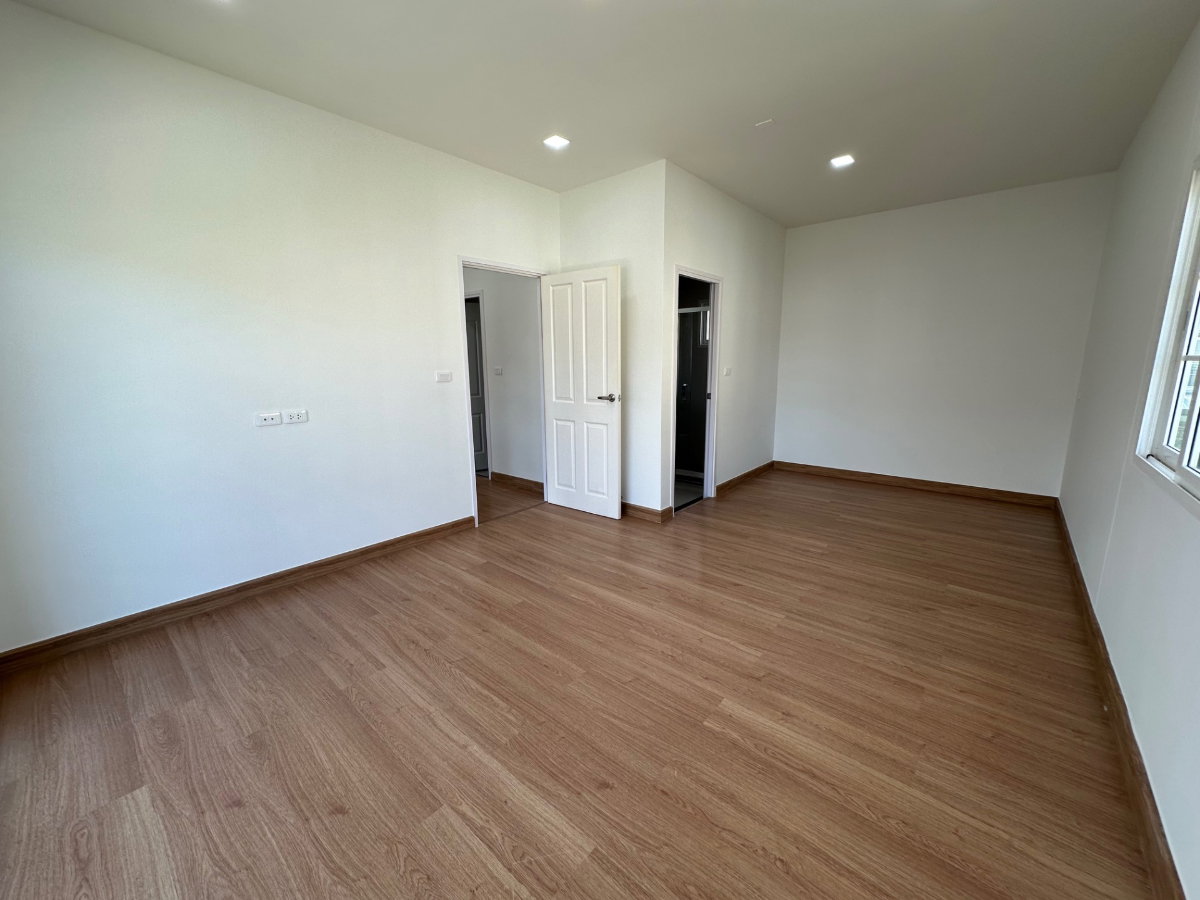 รูป RPP065🏡ให้เช่า Golden Neo 3 พระราม 2 บ้านหรูสไตล์อิตาลี 4 ห้องนอน ทำเลพระราม 2✨บ้านสวย ฟังก์ชันครบ พื้นที่กำลังดี เหมาะสำหรับครอบครัว - รูปที่ 6/9