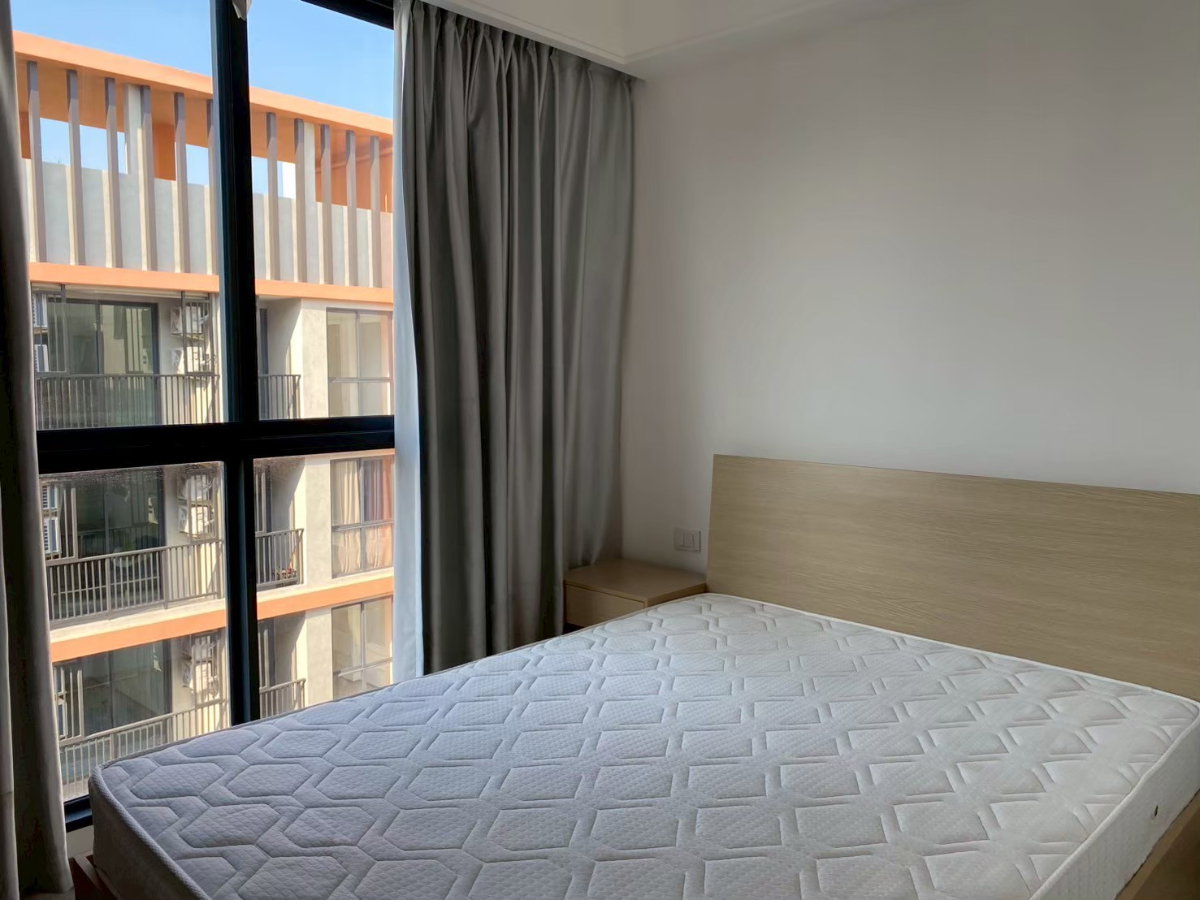 picture Condo for rent near the MRT Yellow Line. - 1/17