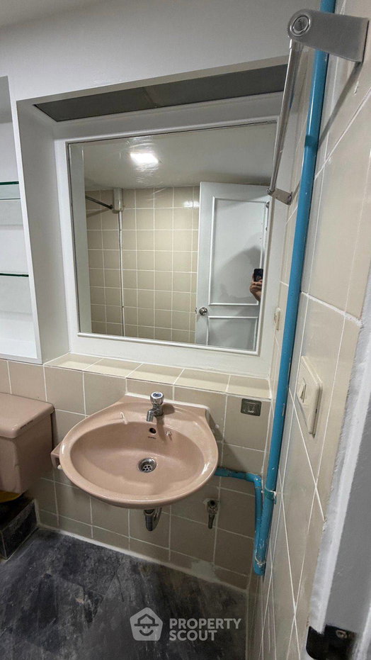 picture Well-Priced 2-BR 50 Sqm Condo At Thonglor Tower, BTS Thong Lor (ID 3136910) - 24/26