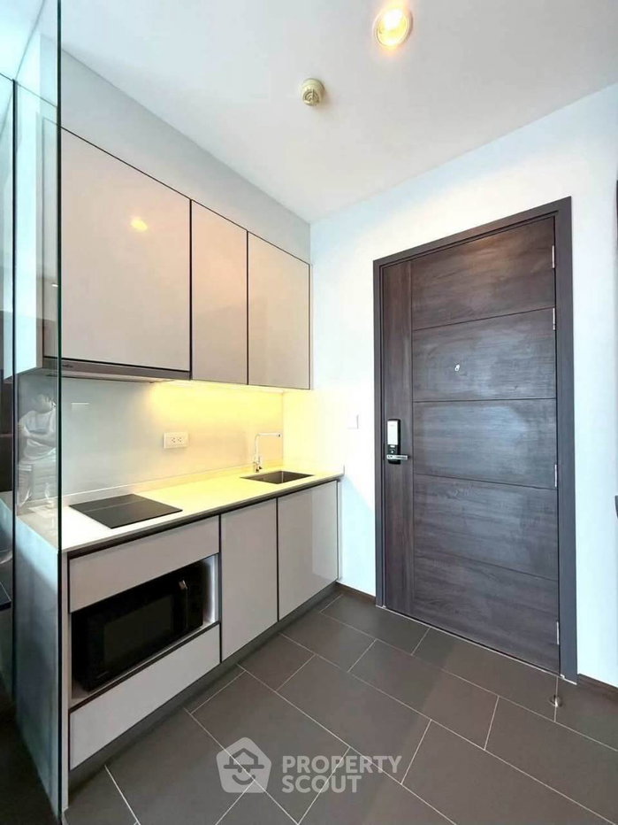 picture 1-BR Condo At C Ekkamai, 15th Floor, Near ARL Ramkhamhaeng (ID 3138704) - 8/14