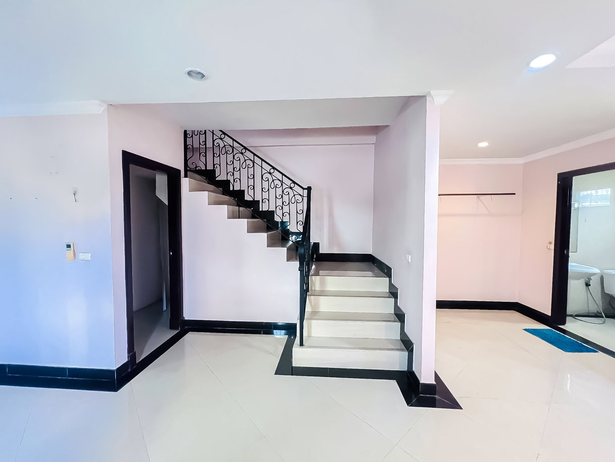 รูป Townhouse for Sale Thepprasit South Pattaya 2 Bed Corner Unit - รูปที่ 3/8