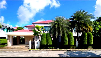 บ้านเดี่ยว โรงเรียนนานาชาติเด่นหล้า : ขายบ้านเดี่ยว 2ชั้น พื้นที่ 110 ตร.ว.มบ.แกรนด์ บางกอก บูเลอวาร์ด ราชพฤกษ์-รัตนาธิเบศร์ ถ.ราชพฤกษ์ ต.บางรักน้อย อ.เมืองนนทบุรี จ.นนทบุรี