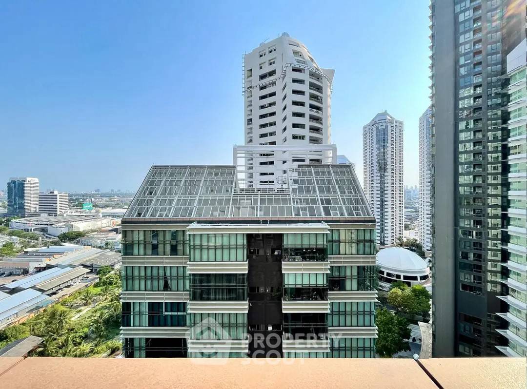 รูป คอนโด 2 ห้องนอน 105 ตร.ม. ชั้น 20 ที่ The Emporio Place ใกล้ BTS พร้อมพงษ์ (ID 3137515) - รูปที่ 18/19