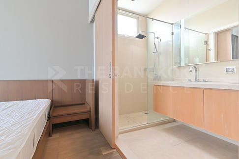 Ready-to-move-in, Prime Location Condo Wind Ratchayothin near BTS Phahonyothin 24