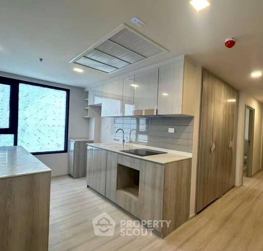 picture 4-BR Condo For Sale At 23rd Floor, Cobe Ratchada-Rama 9 Near MRT Huai Khwang (ID 3134429) - 4/9