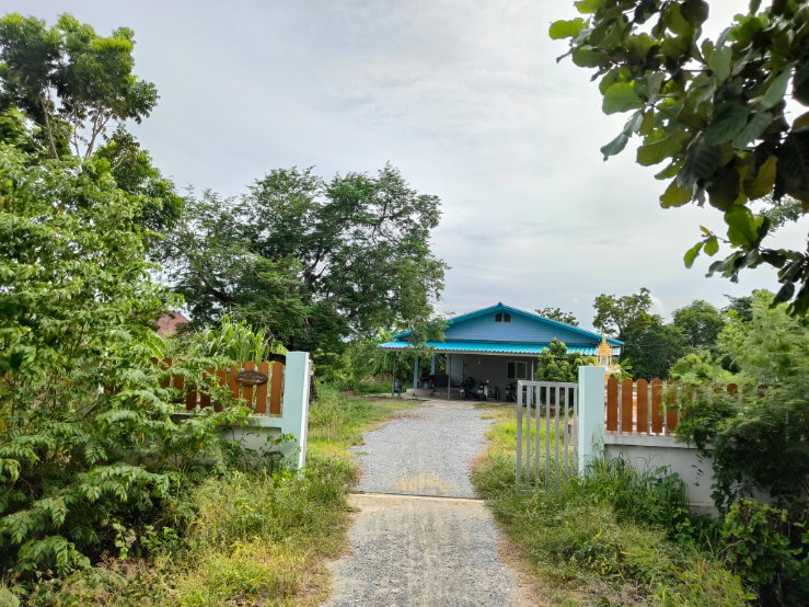 รูป ขายบ้านพร้อมที่ดิน เนื้อที่ 1 ไร่ 3 งาน 81 ตารางวา - รูปที่ 2/4