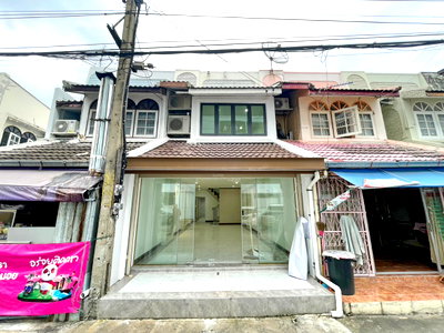 Townhouses for rent Bangkok : HK0069, Townhouse for rent 2 Br., Huaikhwang.