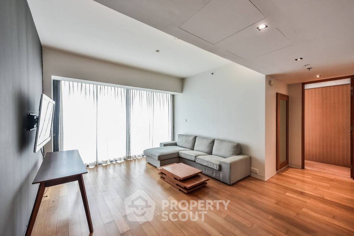 picture High-Floor 2-BR 94 Sqm At The Met Sathorn, Near BTS Chong Nonsi (ID 881950) - 2/18