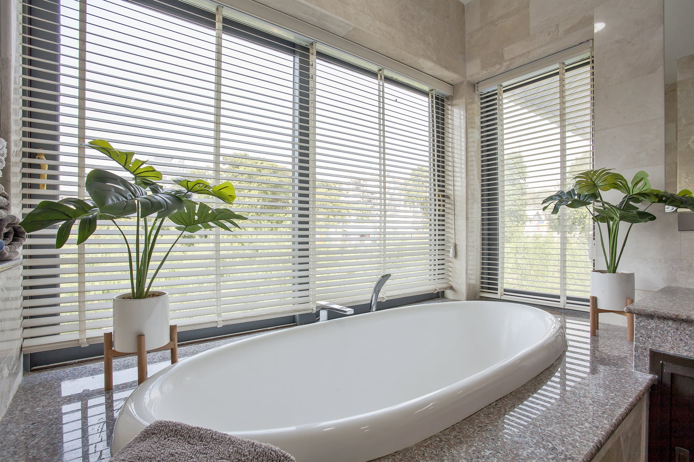รูป Spacious Pool Villa for Sale Pratumnak Pattaya - รูปที่ 24/30