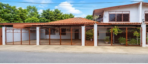 ใกล้สำนักงานที่ดินประเวศ 899 ม.ให้เช่าบ้านทำออฟฟิศ กรุงเทพกรีฑา 4นอน 4น้ำ  ใกล้โรงเรียนศรีพฤฒา 900 ม. ขนาด 50 ตร.ว. 250ตร.ม ติดป้ายได้
