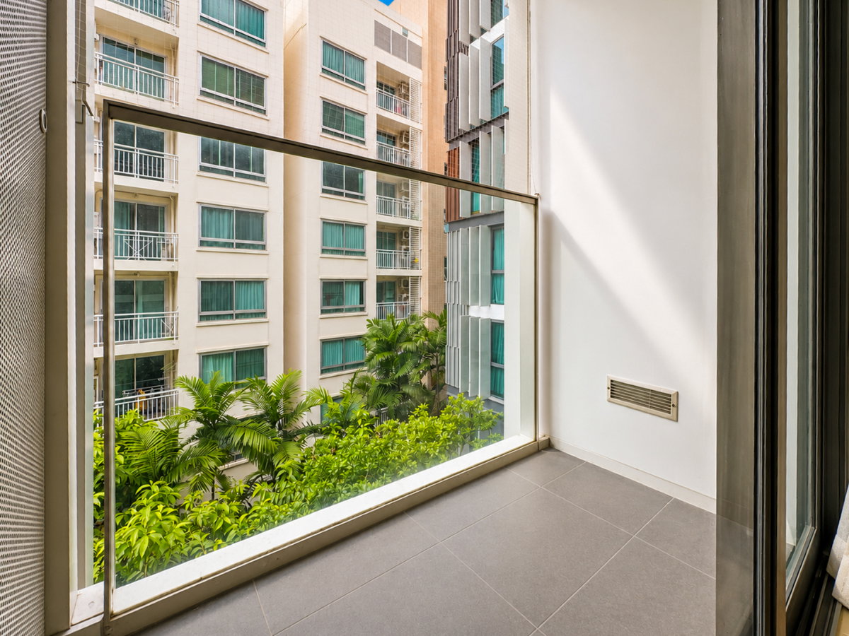 picture Luxury 1-Bedroom Condo for Sale in Thonglor | Via 49 by Sansiri - 8/29