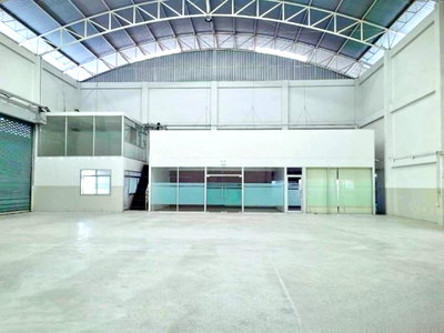 เช่าโรงงาน วิทยาลัยเทคนิคสมุทรปราการ : โรงงาน โกดัง พร้อมสำนักงาน ขอใบ ร.ง.4 ได้ ใกล้BTS แพรกษา 900 ม.พื้นที่ใช้สอย 1,368 ตร.ม.เหมาะสำหรับโรงงานอุตสาหกรรม คลังสินค้า และธุรกิจ