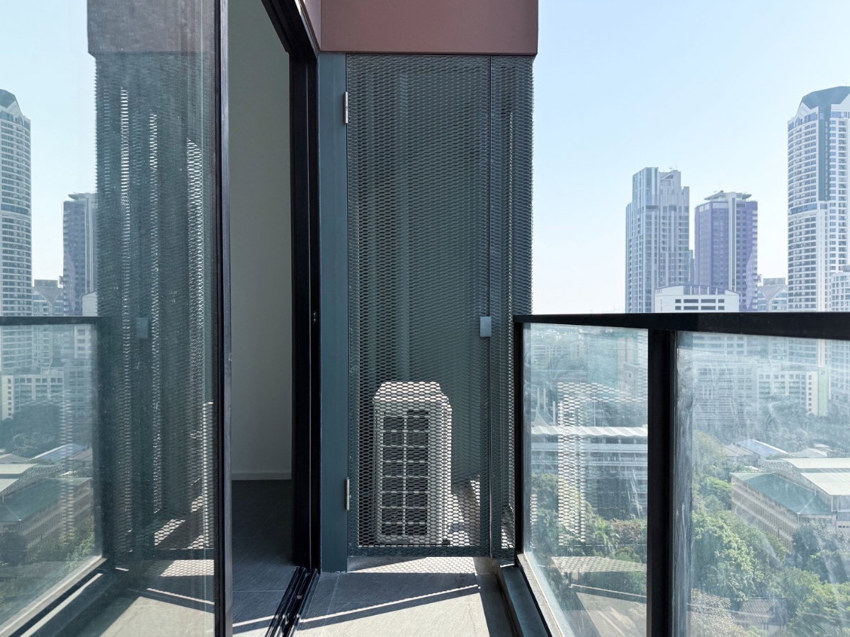 picture RARE FIND: 1BR DUPLEX @ THE LOFTS SILOM – ONLY 12MB - 21/31