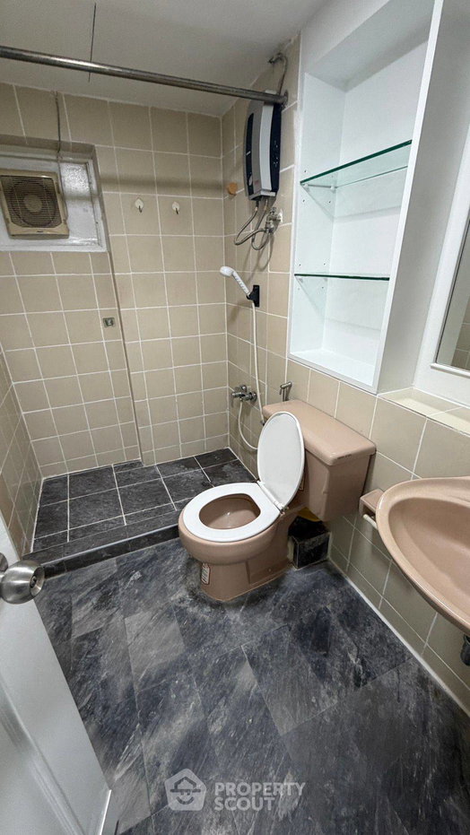 picture Well-Priced 2-BR 50 Sqm Condo At Thonglor Tower, BTS Thong Lor (ID 3136910) - 25/26