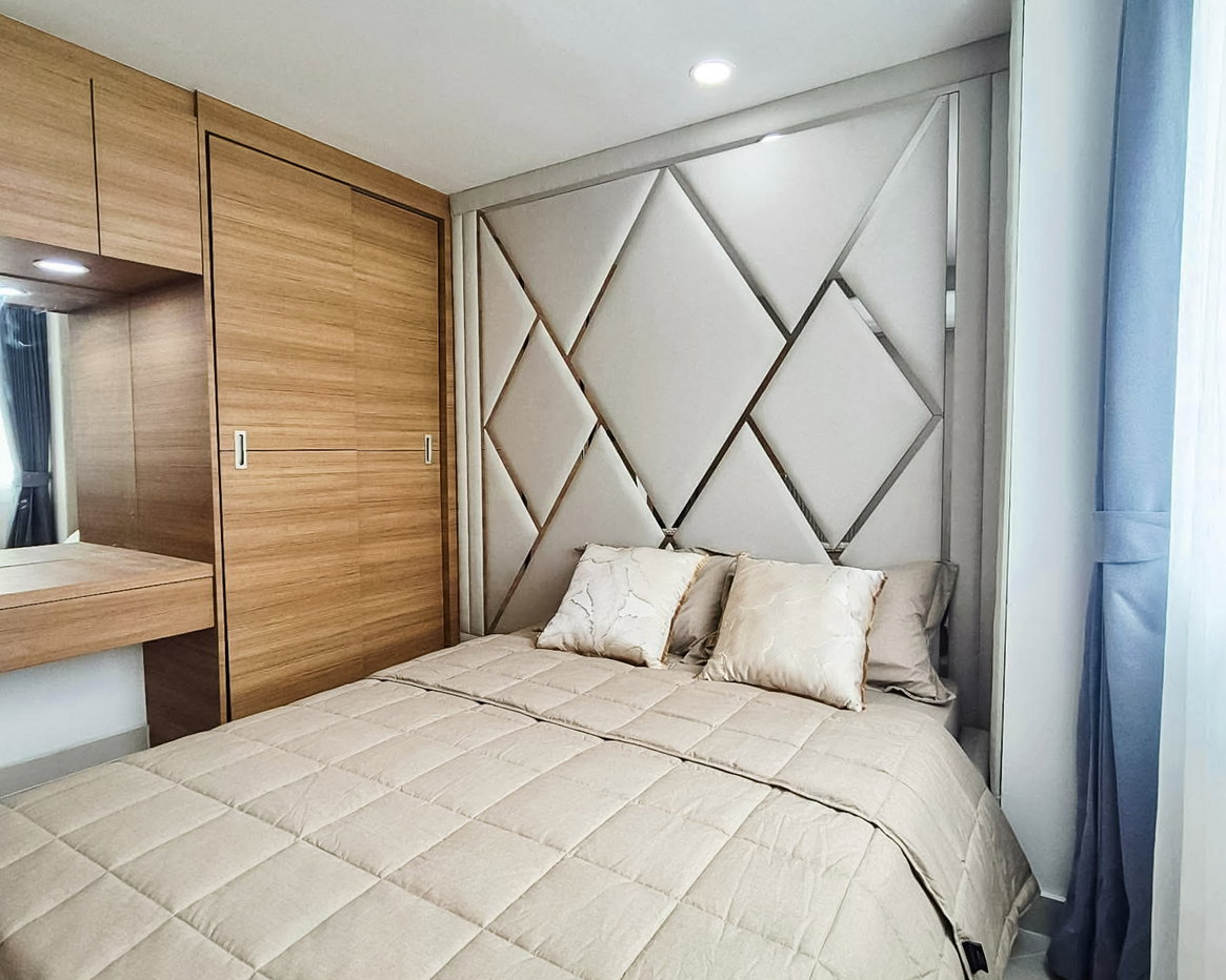 picture Pool View Condo for Sale Paradise Park Jomtien Pattaya - 7/12